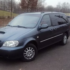 продаю машину kia carnival 2002 года. 2, 9 дизель