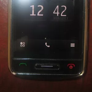 СРОЧНО продам телефон nokia C6-01