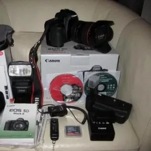 Canon EOS 5D Mark III Kit Digital Camera - 24-105mm Lens