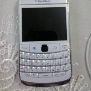 Продам Blackberry bold 9780