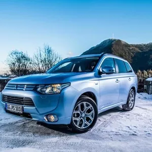 Mitsubishi Outlander III PHEV 2.0L hybrid AT (121 л.с.) 4WD в Москве