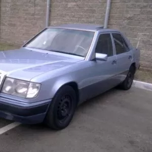 Продам  автомобиль Мерседес W124