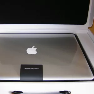 Apple Macbook Pro i15 inch ( 2.53ghz ) : €900Euros