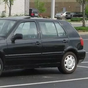 Volkswagen Golf 3 Год выпуска:    1993 Пробег:    290000 км